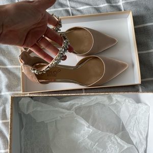 Jewel by Badgley Michka size 7